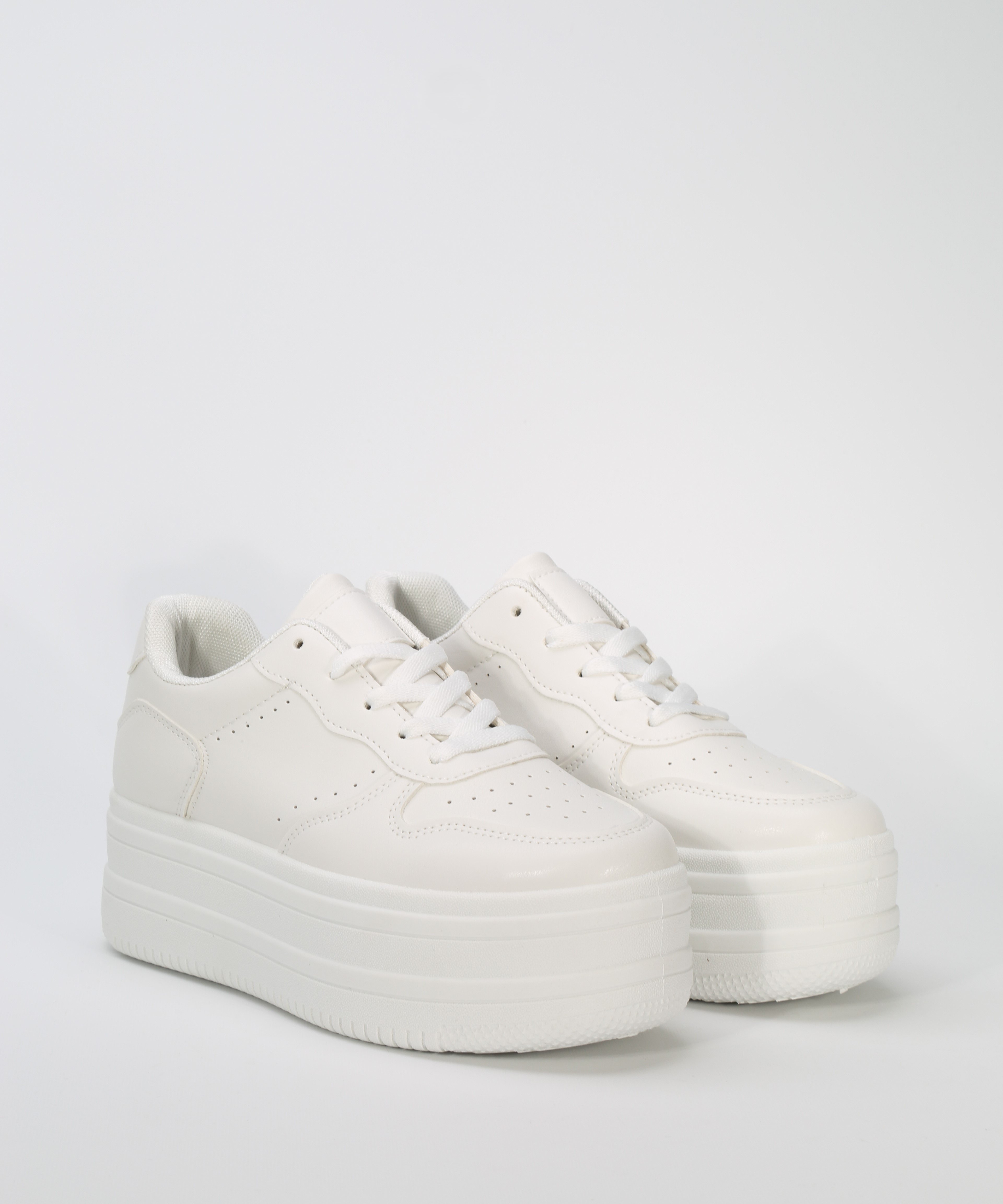 Zapatilla monocolor plataforma